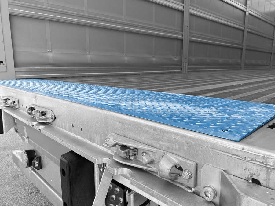 TOLE DE SEUIL ANTI DERAPANTE